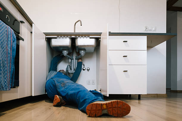 Professional Emergency Plumber technician working in Sheffield Lake, OH